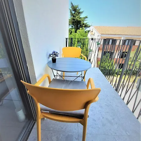 Kalimera Studio Royal *